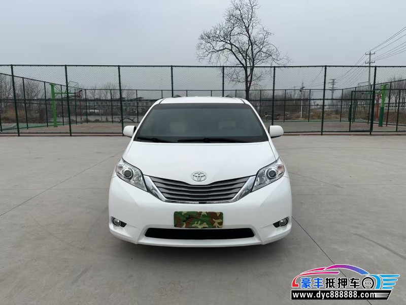 16年丰田塞纳轿车抵押车出售