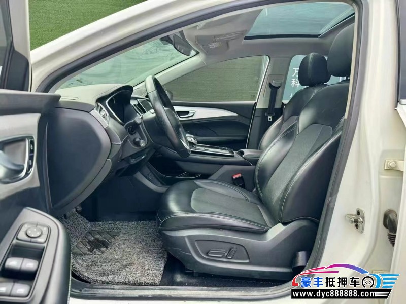 22年非凡ER6轿车抵押车出售