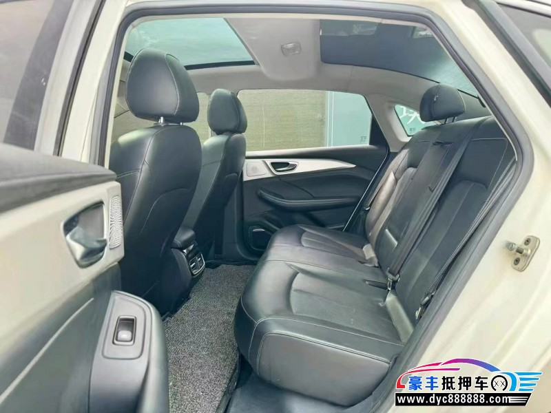 22年非凡ER6轿车抵押车出售