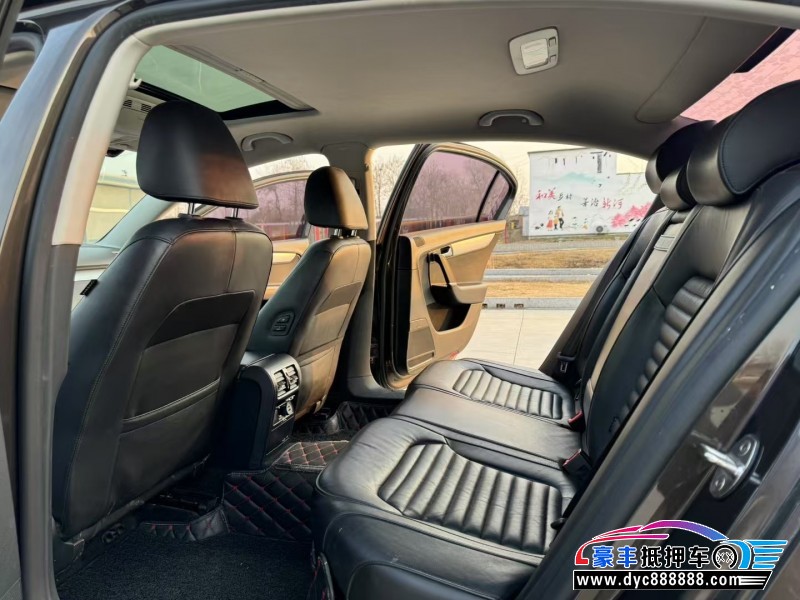 16年大众迈腾轿车抵押车出售