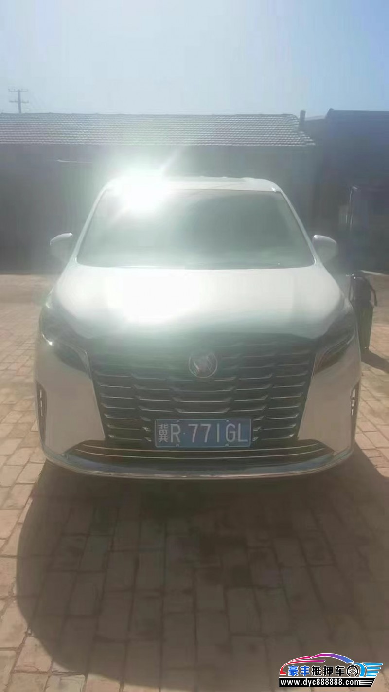 24年别克GL8轿车抵押车出售