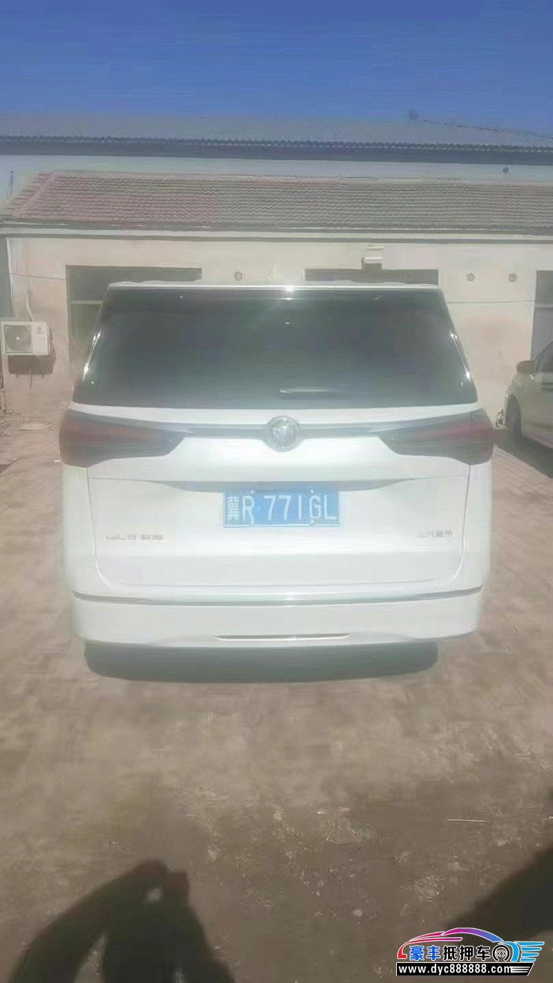 24年别克GL8轿车抵押车出售