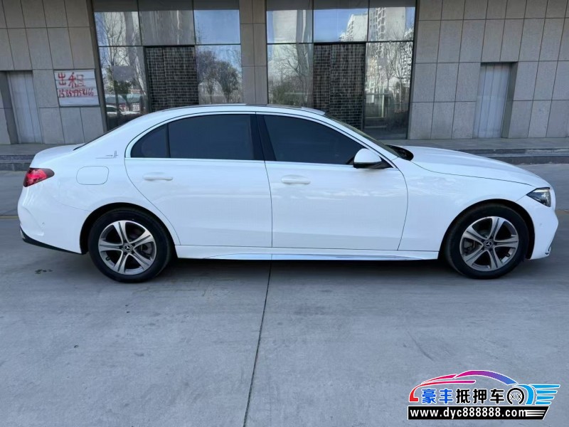22年奔驰C轿车抵押车出售
