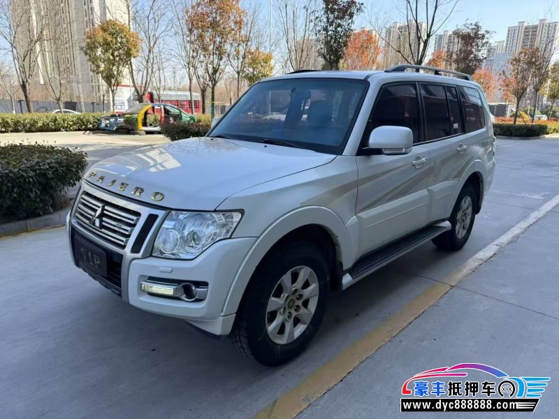 19年三菱帕杰罗轿车抵押车出售