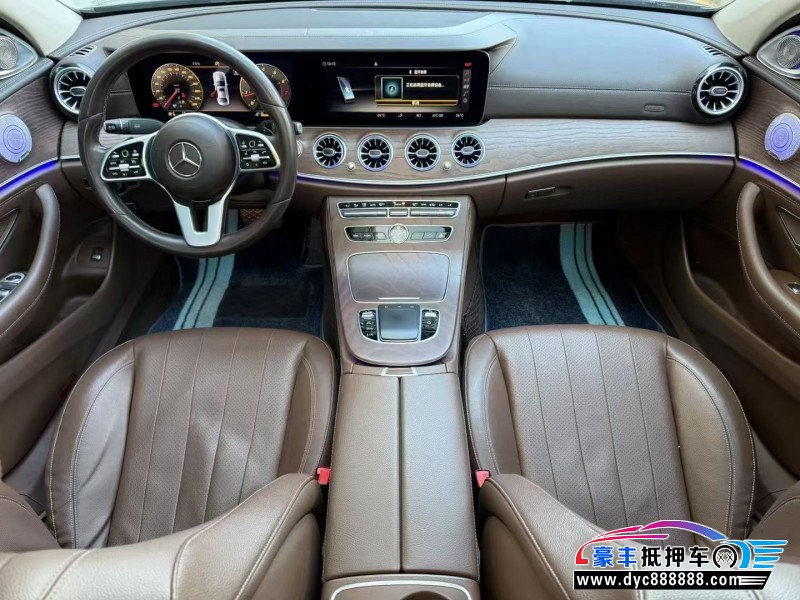 19年奔驰E轿车抵押车出售