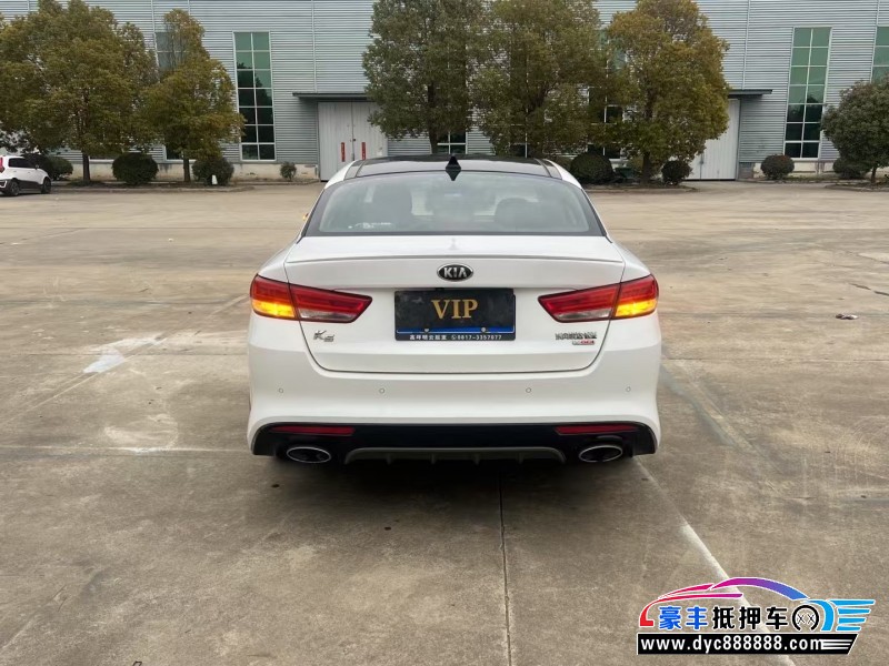 18年起亚K5轿车抵押车出售