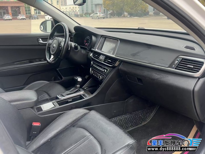 18年起亚K5轿车抵押车出售