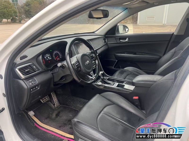 18年起亚K5轿车抵押车出售