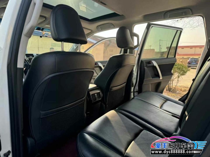 17年丰田普拉多（霸道）轿车抵押车出售