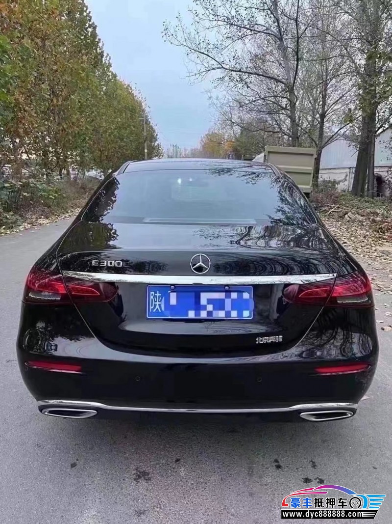 22年奔驰E轿车抵押车出售