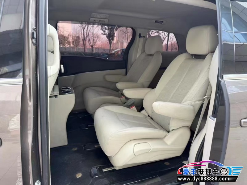 21年别克GL8轿车抵押车出售