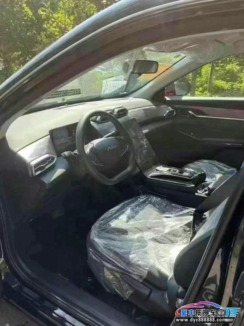 24年东风风神浩瀚轿车抵押车出售