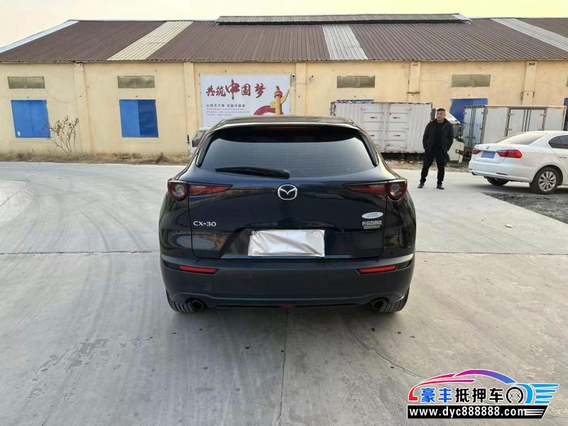 20年马自达cx30轿车抵押车出售