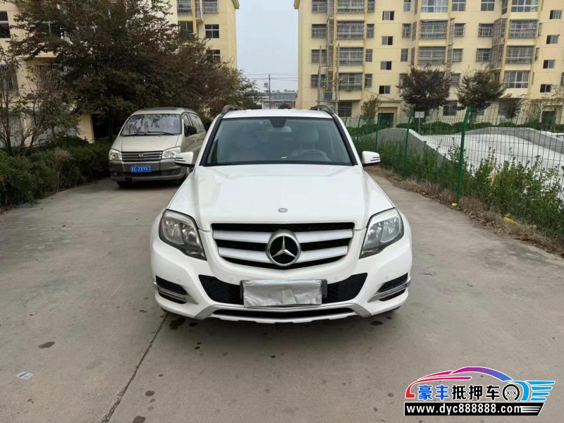 13年奔驰GLK轿车抵押车出售