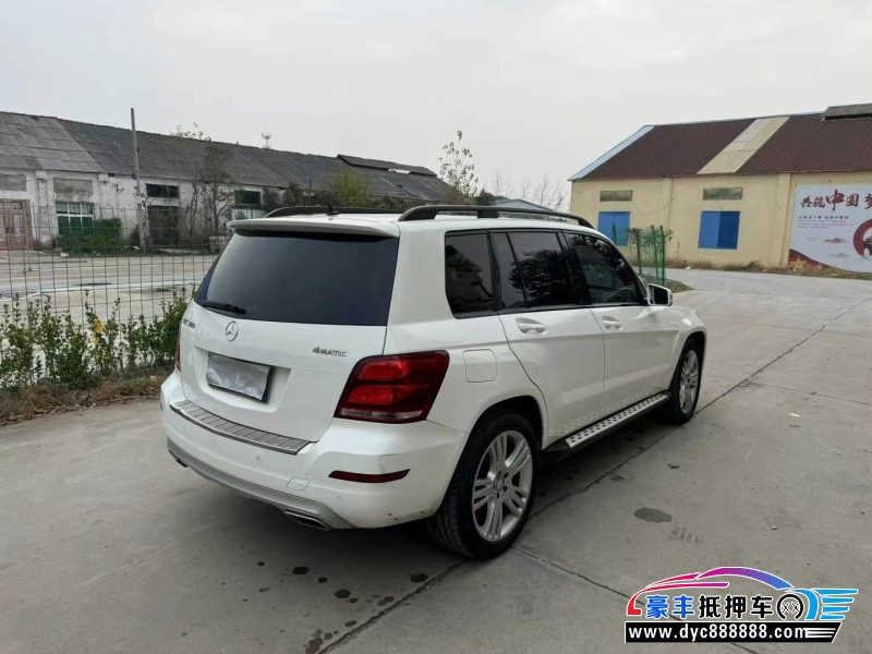 13年奔驰GLK轿车抵押车出售