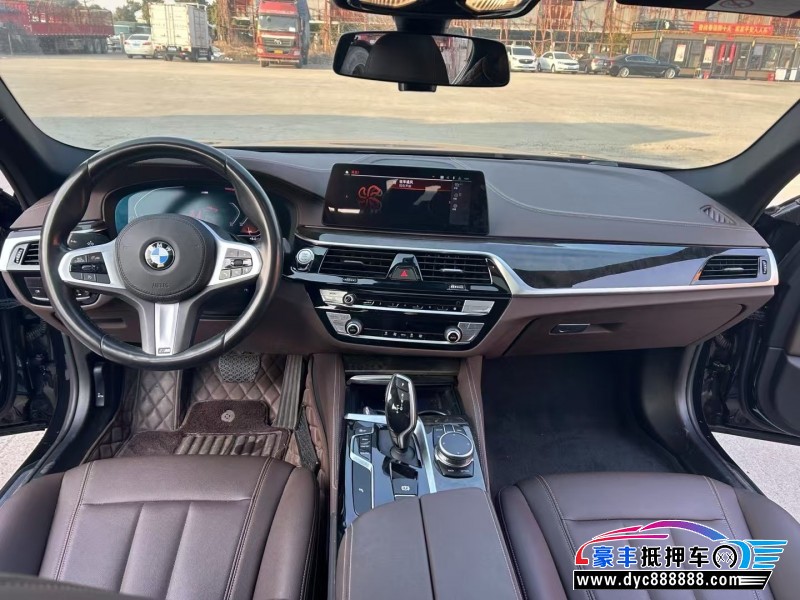 19年宝马5系轿车抵押车出售