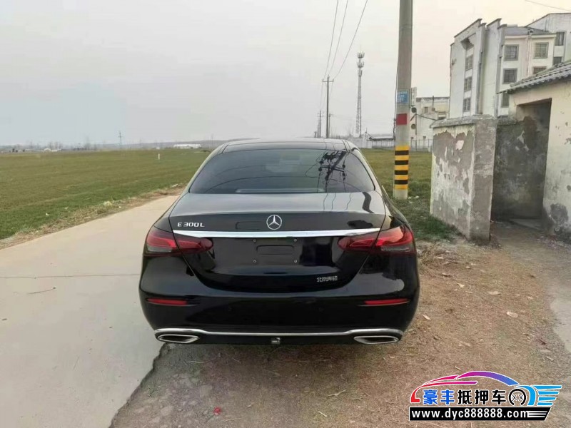 22年奔驰E轿车抵押车出售