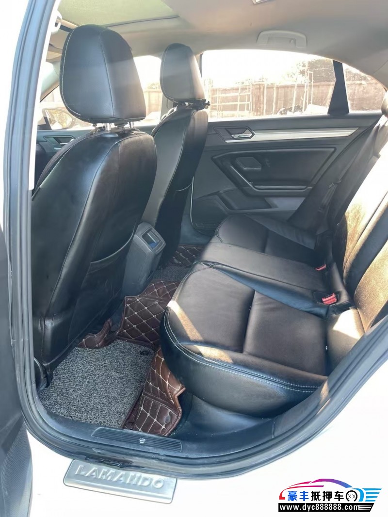 16年大众凌渡轿车抵押车出售