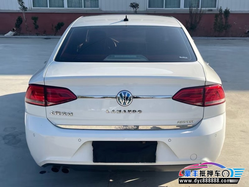 16年大众凌渡轿车抵押车出售