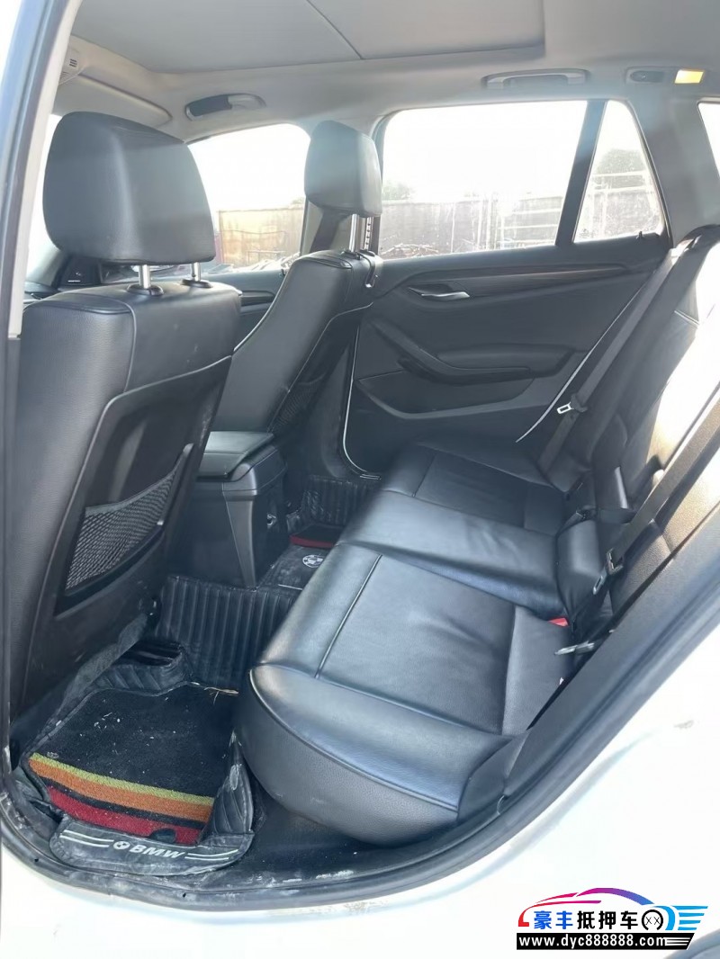 15年宝马X1轿车抵押车出售