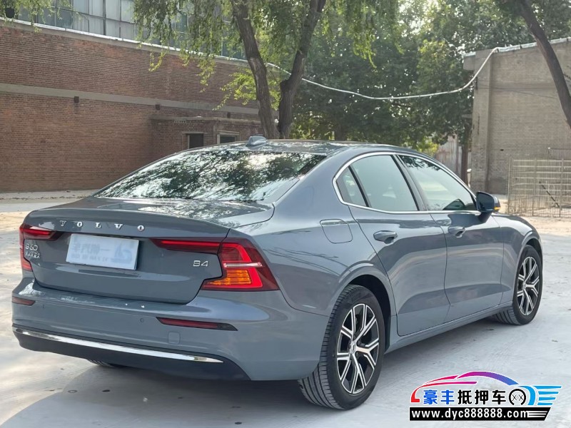 23年沃尔沃S60轿车抵押车出售