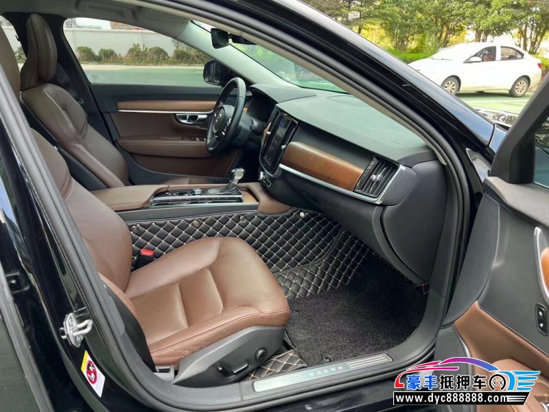 20年沃尔沃S90轿车抵押车出售