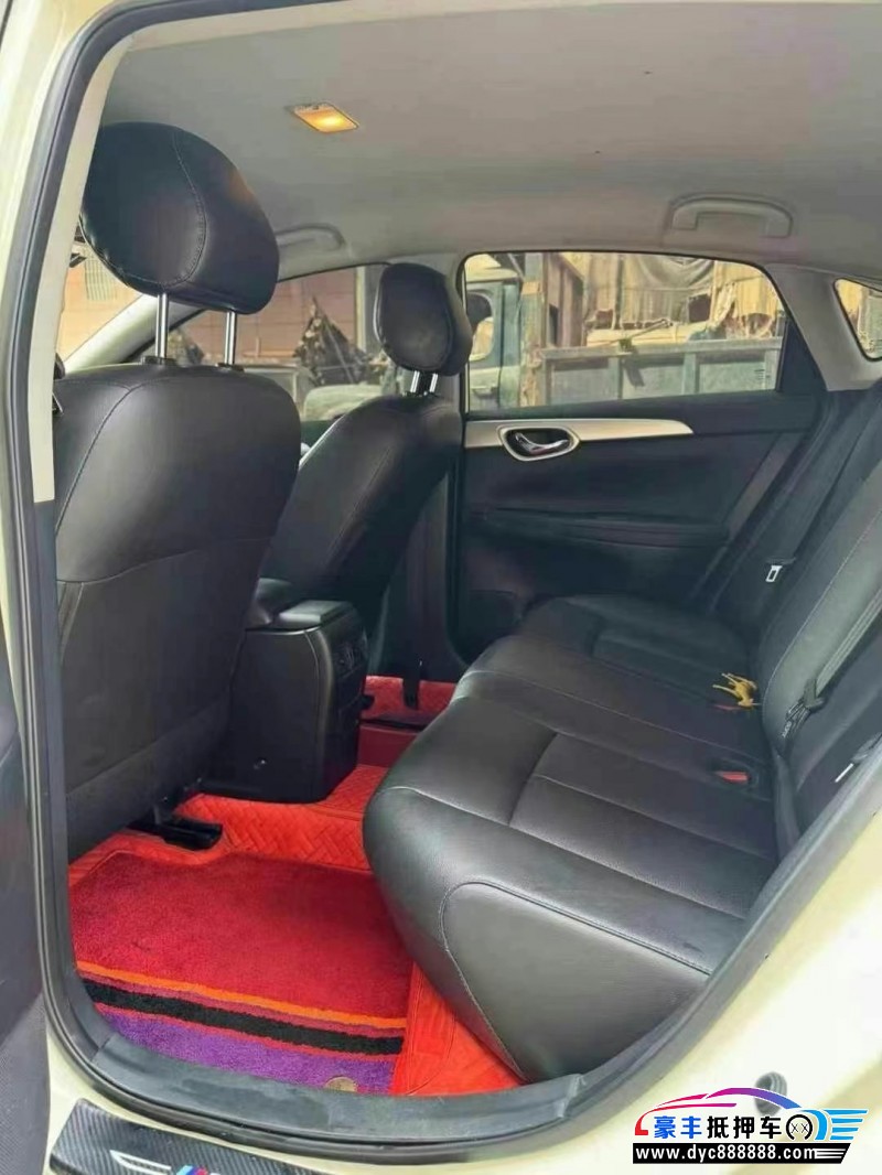 20年日产轩逸轿车抵押车出售