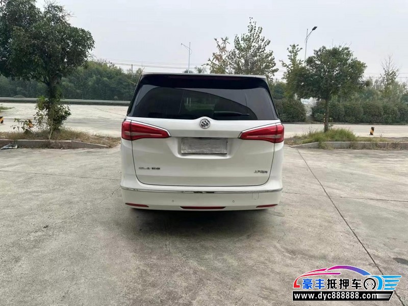 19年别克GL8轿车抵押车出售
