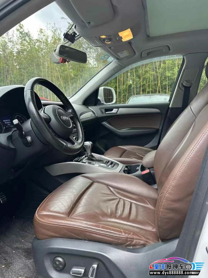 17年奥迪Q5轿车抵押车出售