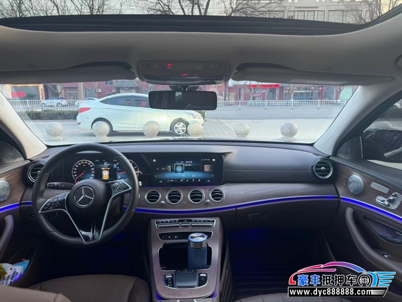 23年奔驰E轿车抵押车出售