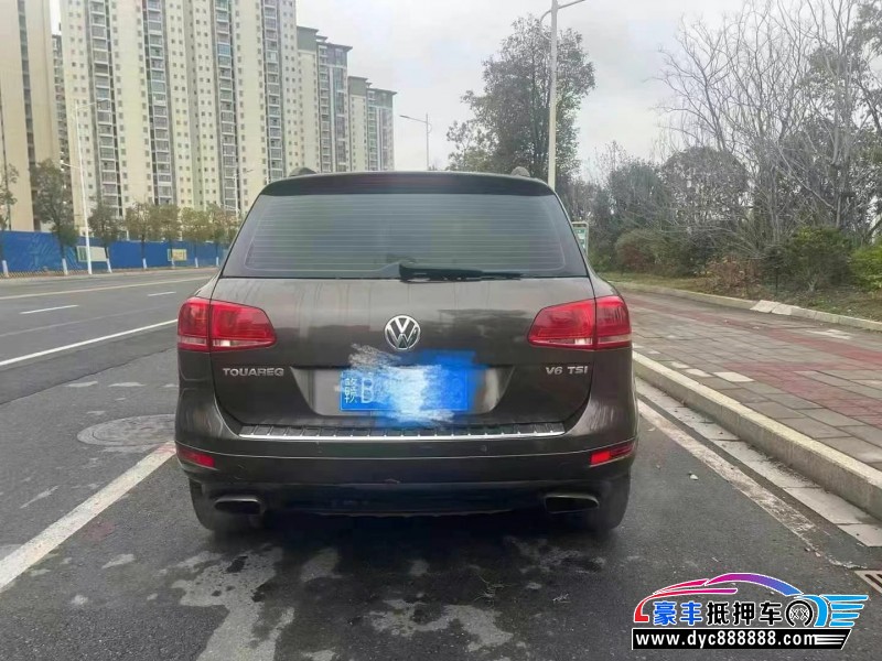 15年大众途锐轿车抵押车出售