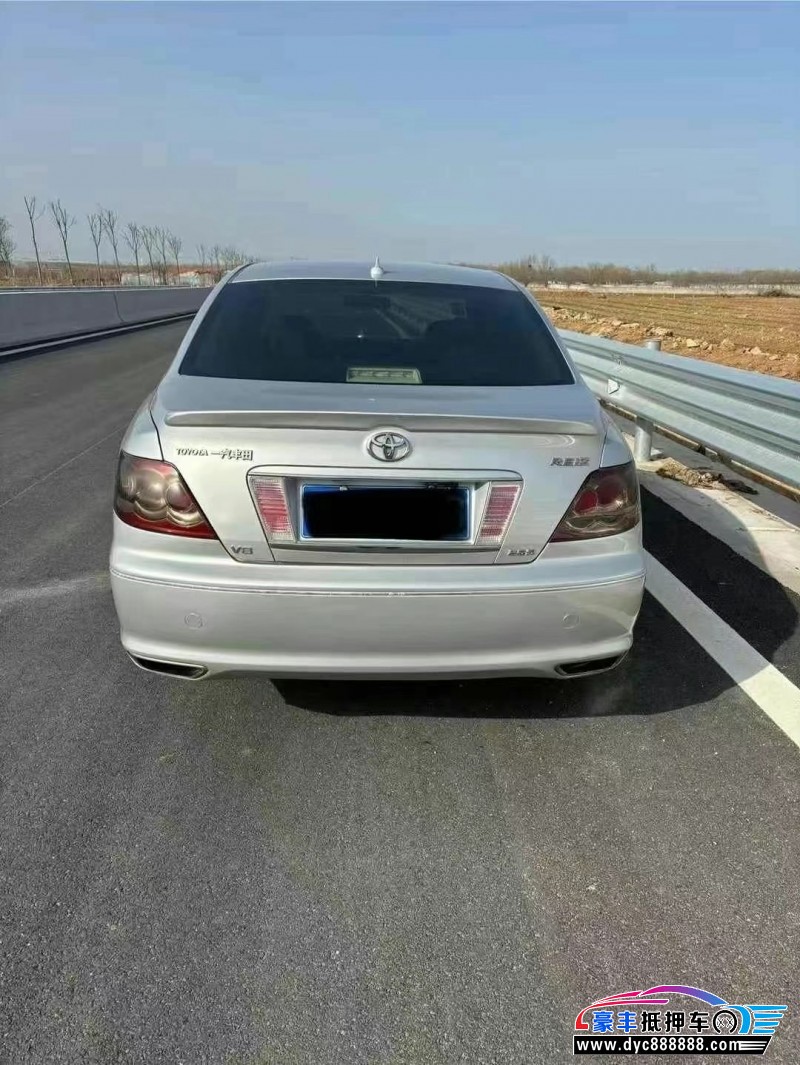 10年丰田锐志轿车抵押车出售