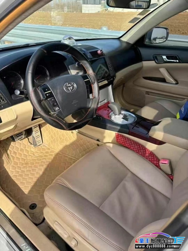 10年丰田锐志轿车抵押车出售