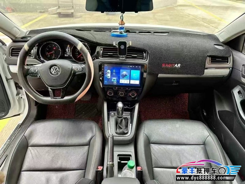 18年大众速腾轿车抵押车出售