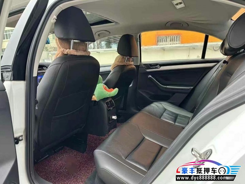 18年大众速腾轿车抵押车出售