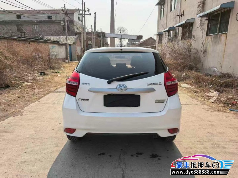 18年丰田YARiS L 致炫轿车抵押车出售