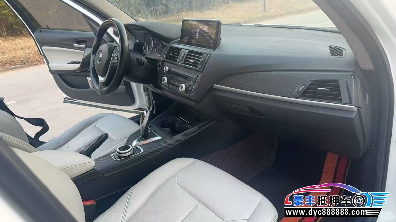 13年宝马1系轿车抵押车出售