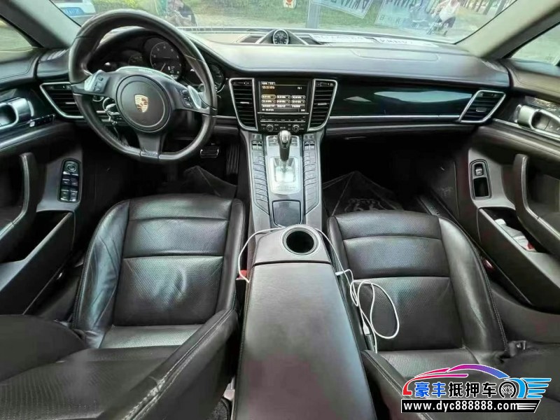 12年保时捷帕纳梅拉轿车抵押车出售