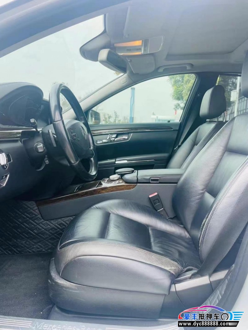 10年奔驰S轿车抵押车出售