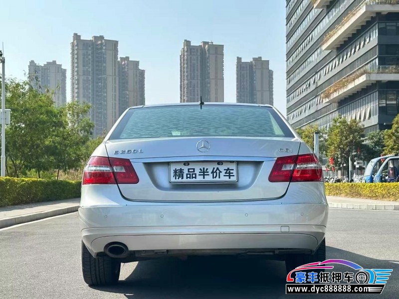 11年奔驰E轿车抵押车出售