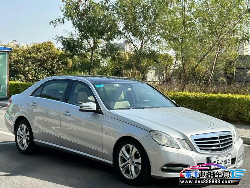 11年奔驰E轿车抵押车出售