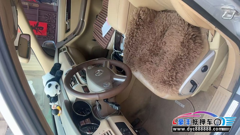 10年奔驰R轿车抵押车出售