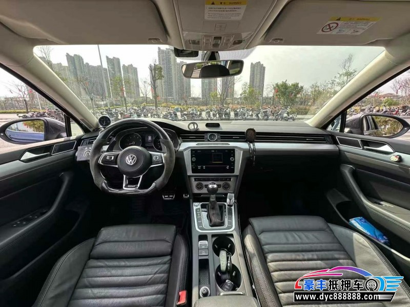 19年大众蔚揽轿车抵押车出售