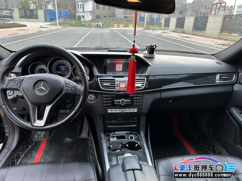 15年奔驰E轿车抵押车出售