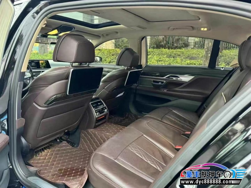 17年宝马7系轿车抵押车出售