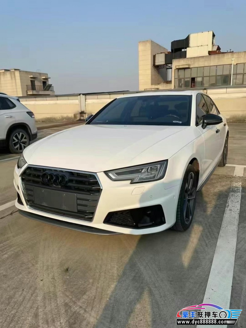 19年奥迪A4L轿车抵押车出售