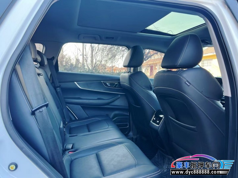 21年奇瑞瑞虎8轿车抵押车出售