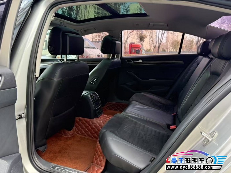 16年大众迈腾轿车抵押车出售