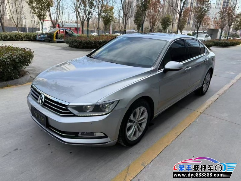 16年大众迈腾轿车抵押车出售