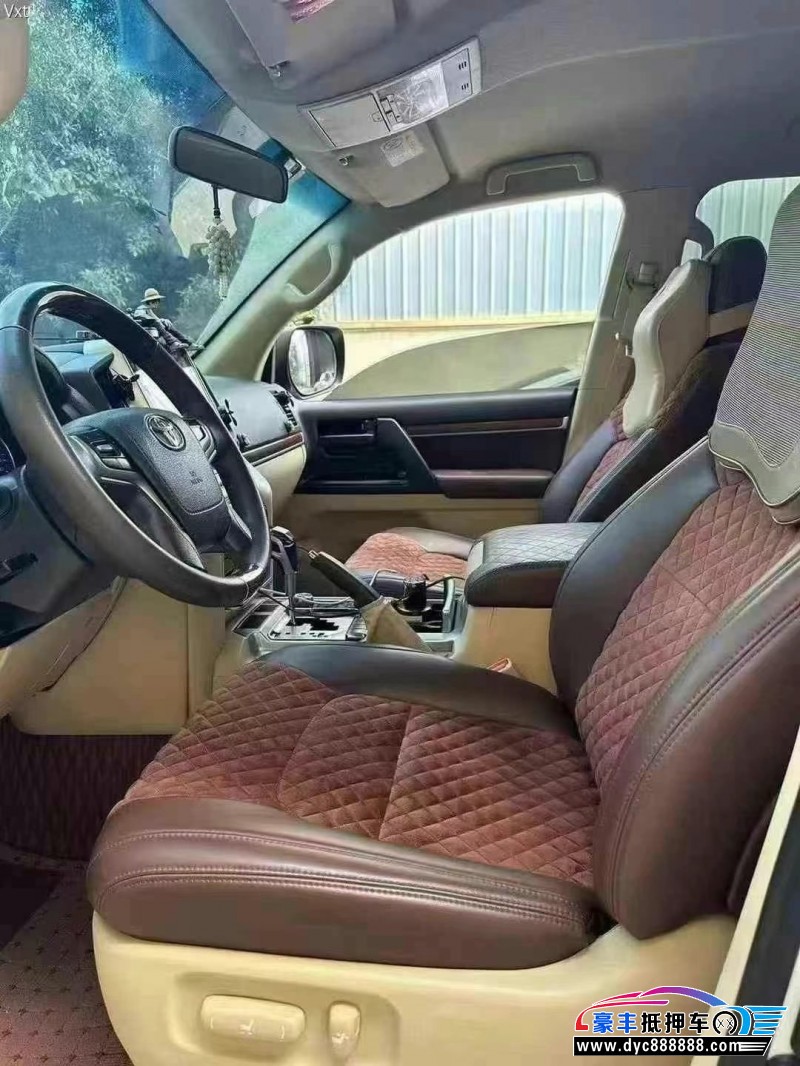 17年丰田兰德酷路泽(进口)轿车抵押车出售